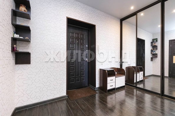 
   Продам 1-комнатную, 44.3 м², Краснообск, 111

. Фото 2.