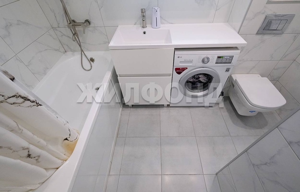 
   Продам 2-комнатную, 39.6 м², 3-й микрорайон, 15/1

. Фото 14.