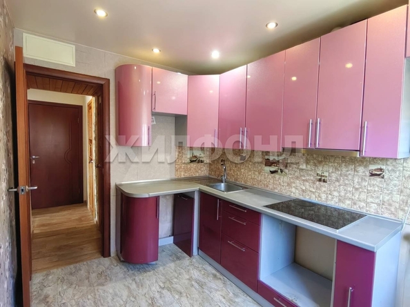 
   Продам 2-комнатную, 47.5 м², Ленинградская ул, 149

. Фото 3.