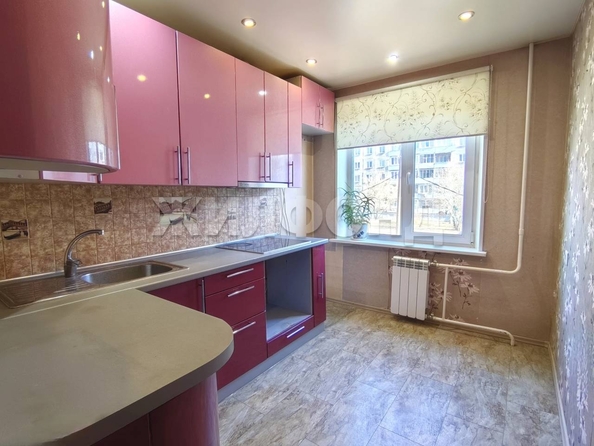 
   Продам 2-комнатную, 47.5 м², Ленинградская ул, 149

. Фото 4.