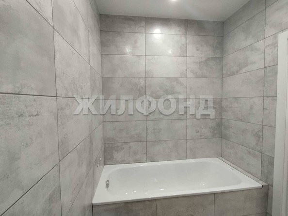
   Продам 2-комнатную, 40 м², Октябрьская ул, 20

. Фото 7.