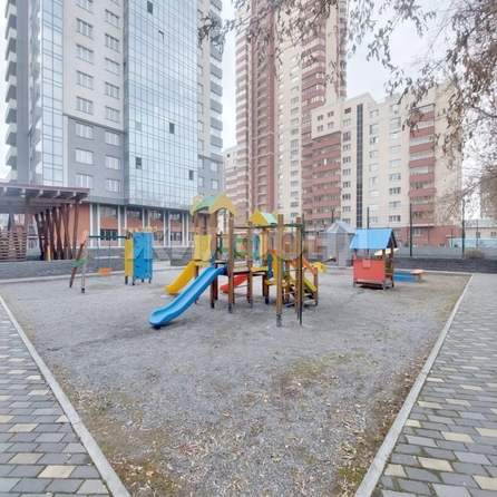 
   Продам 2-комнатную, 76.9 м², Гоголя ул, 40/1

. Фото 16.