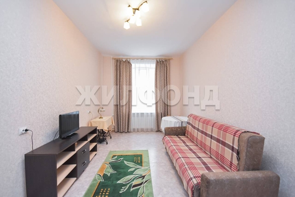 
   Продам 2-комнатную, 55.1 м², Александра Невского ул, 6

. Фото 2.