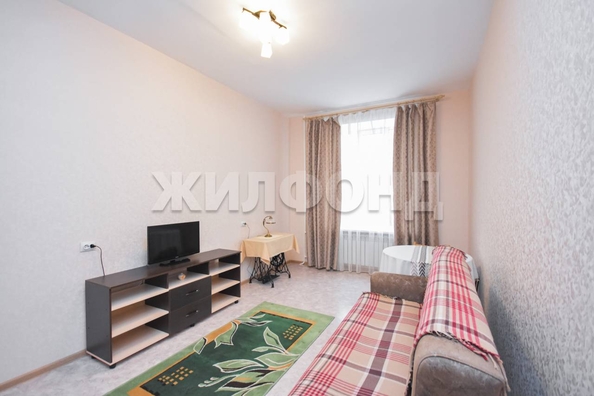 
   Продам 2-комнатную, 55.1 м², Александра Невского ул, 6

. Фото 4.