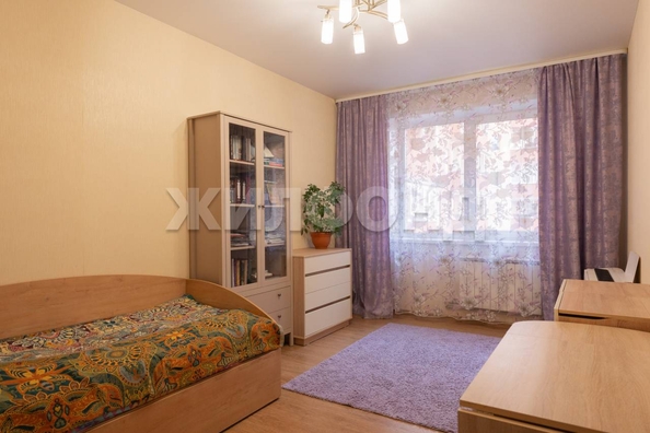 
   Продам 3-комнатную, 76.5 м², Народная ул, 77

. Фото 4.