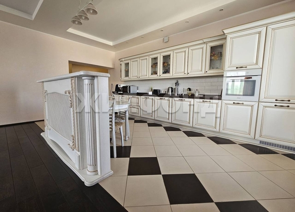 
  Продается 3-комн. квартира, 121.8 м², Крылова ул, д. 7/1
. Фото 5.