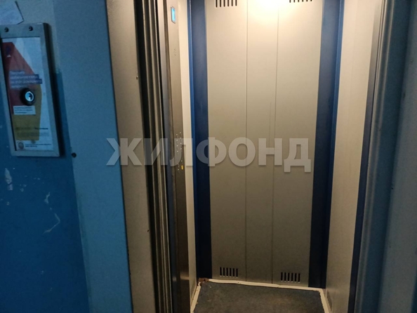 
   Продам 4-комнатную, 77.4 м², Троллейная ул, 152

. Фото 21.