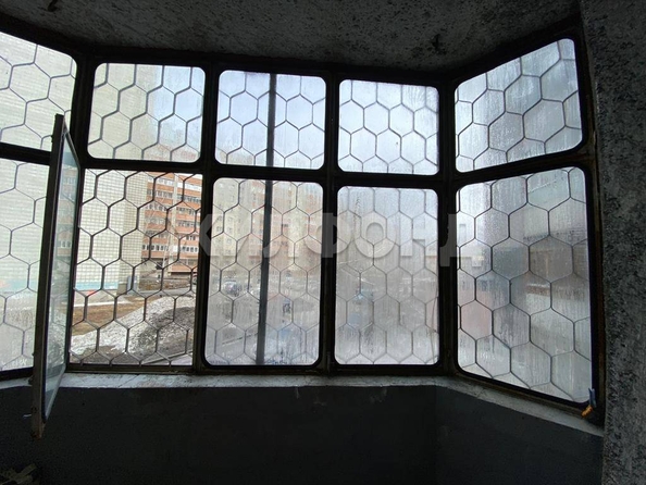 
   Продам 1-комнатную, 27.3 м², Есенина ул, 10/1

. Фото 4.