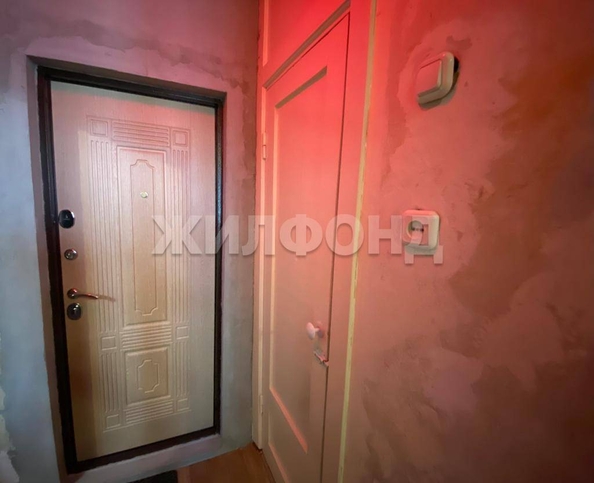 
   Продам 1-комнатную, 27.3 м², Есенина ул, 10/1

. Фото 7.