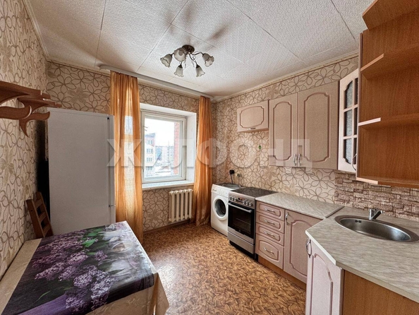 
   Продам 1-комнатную, 39 м², Луговская ул, 100

. Фото 5.