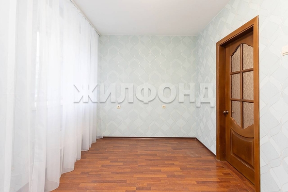 
   Продам 1-комнатную, 51.3 м², Учительская ул, 8

. Фото 10.