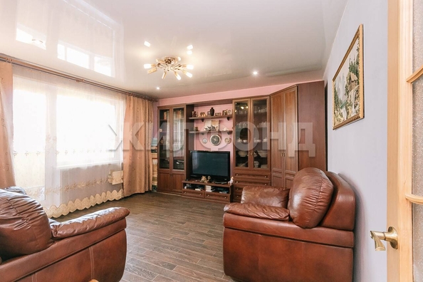 
   Продам 2-комнатную, 49.5 м², 9-й Гвардейской Дивизии ул, 4

. Фото 1.