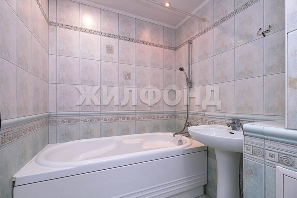 
   Продам 2-комнатную, 51.7 м², Краснообск, 218

. Фото 27.