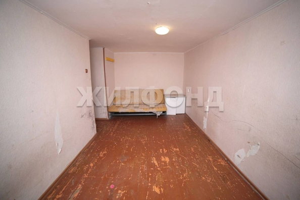 
   Продам 2-комнатную, 40.7 м², Бурденко ул, 9

. Фото 4.