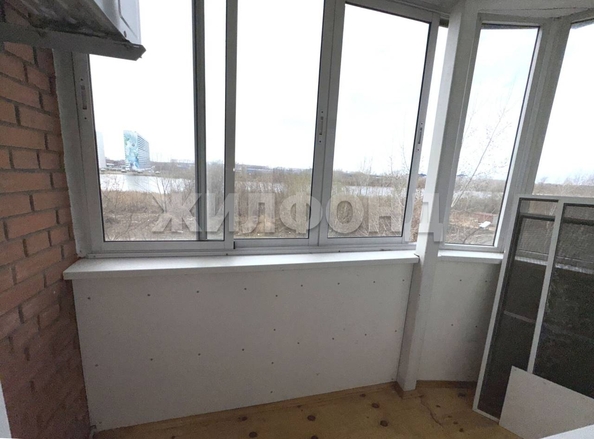 
   Продам 3-комнатную, 77.6 м², Волховская ул, 33/1

. Фото 12.