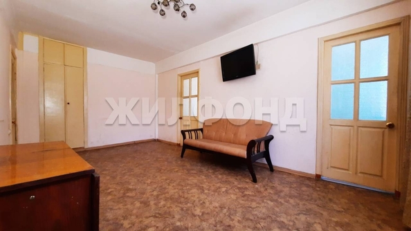 
  Продается 3-комн. квартира, 49.4 м², Солидарности ул, д. 82
. Фото 5.