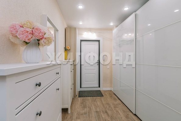 
   Продам 3-комнатную, 76.9 м², 2-й (4 мкр.) кв-л, 204/1

. Фото 14.