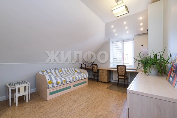 
   Продам 5-комнатную, 161.3 м², Ядринцевская ул, 18

. Фото 10.