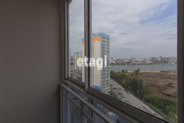 
   Продам 1-комнатную, 35.4 м², Ясный Берег ул, 9

. Фото 6.