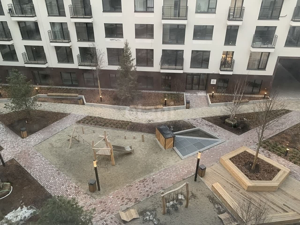 
   Продам 1-комнатную, 40.3 м², Владимира Заровного ул, 32

. Фото 16.