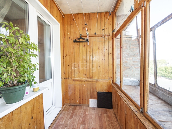 
   Продам 3-комнатную, 65.6 м², Объединения ул, 35/1

. Фото 12.