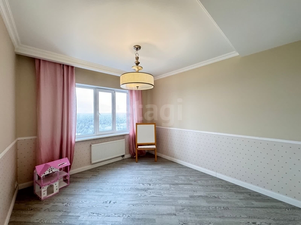 
   Продам 3-комнатную, 89 м², Сухарная ул, 101

. Фото 22.