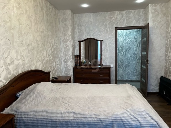 
   Продам 3-комнатную, 96.1 м², Овражная ул, 13

. Фото 9.