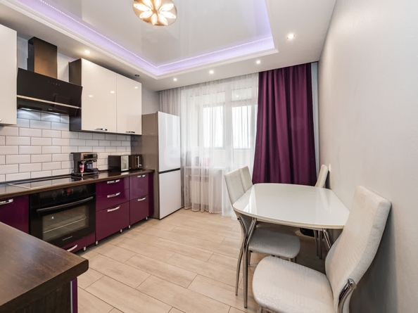 
  Продается 3-комн. квартира, 75.2 м², Танковая ул, д. 32
. Фото 2.