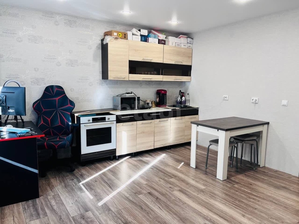 
   Продам 2-комнатную, 35.6 м², Венская ул, 15

. Фото 35.