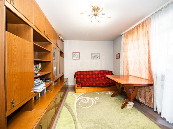 
   Продам 2-комнатную, 42 м², Богдана Хмельницкого ул, 17

. Фото 1.