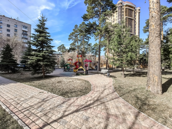 
   Продам 2-комнатную, 42 м², Богдана Хмельницкого ул, 17

. Фото 22.