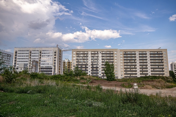 
   Продам студию, 34 м², В. Высоцкого ул, 140/2

. Фото 3.