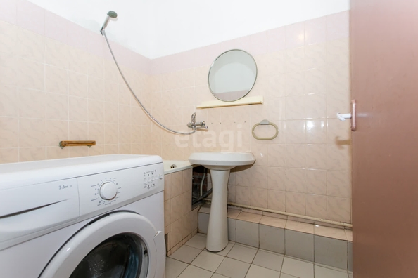 
   Продам 2-комнатную, 57.4 м², Новогодняя ул, 43

. Фото 15.