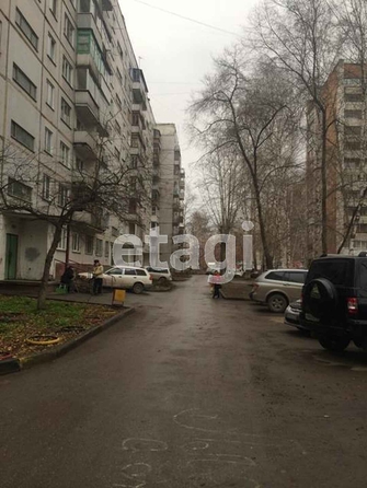 
   Продам 3-комнатную, 59.6 м², Петухова ул, 122/1

. Фото 1.