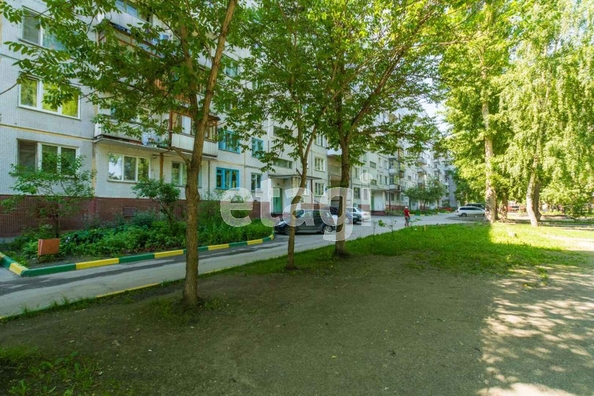 
   Продам 3-комнатную, 59.6 м², Петухова ул, 122/1

. Фото 5.