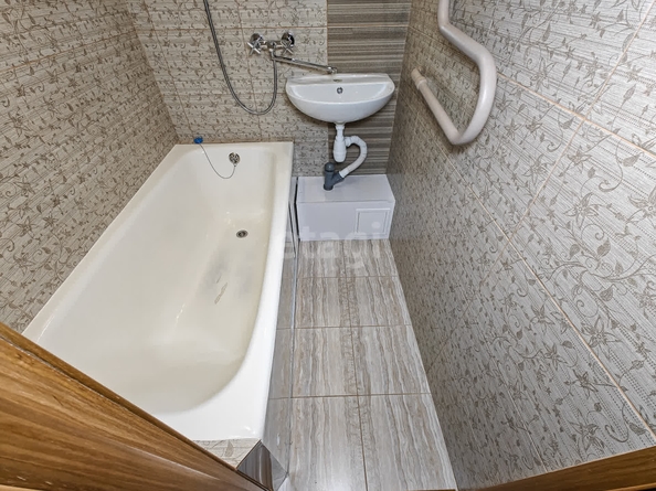 
   Продам 2-комнатную, 43.2 м², Выборная ул, 107

. Фото 9.