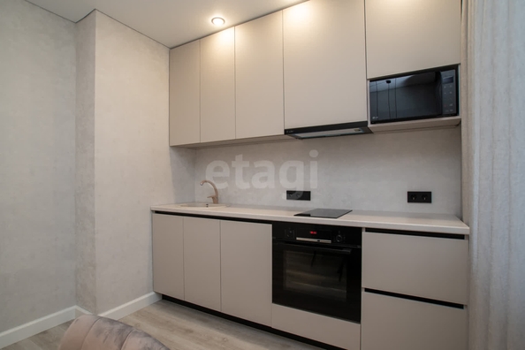 
  Продается 1-комн. квартира, 44.7 м², Петухова ул, д. 156/1
. Фото 3.