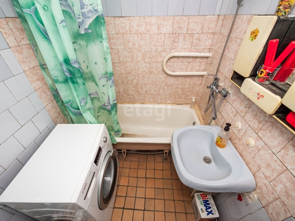 
   Продам 4-комнатную, 72.9 м², Кропоткина ул, 132/1

. Фото 22.