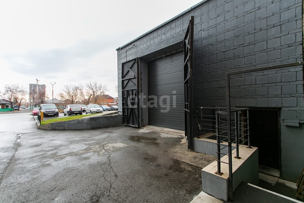 
   Продам торговое помещение, 927.8 м², Троллейная ул, 37

. Фото 10.