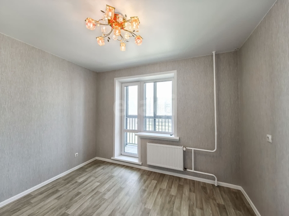 
   Продам 1-комнатную, 39.6 м², Околица мкр, 6

. Фото 4.