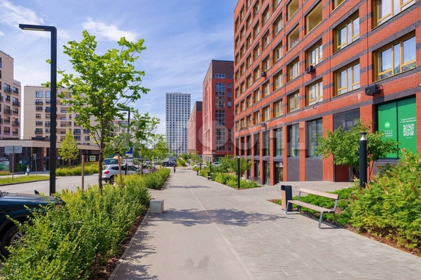 
   Продам 3-комнатную, 75.7 м², Владимира Заровного ул, 26

. Фото 34.