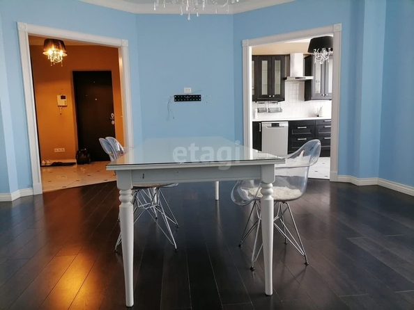 
   Продам 3-комнатную, 107.2 м², 6-й микрорайон, 15

. Фото 8.