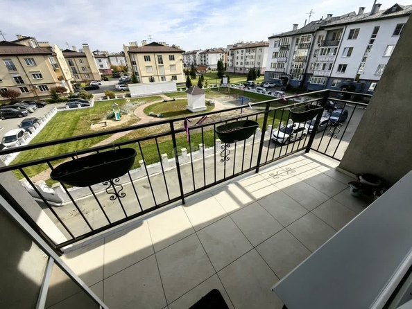 
   Продам 3-комнатную, 107.2 м², 6-й микрорайон, 15

. Фото 33.
