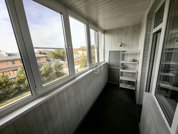 
   Продам 3-комнатную, 107.2 м², 6-й микрорайон, 15

. Фото 39.