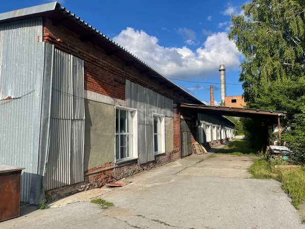 
   Продам помещение под производство, 3824.7 м², 60 лет Октября ул, 6

. Фото 2.
