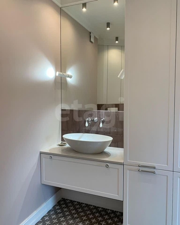 
   Продам 1-комнатную, 41 м², Лескова ул, 15

. Фото 4.