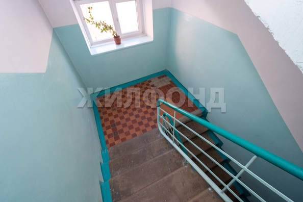 
   Продам 3-комнатную, 52 м², Крылова ул, 15

. Фото 4.