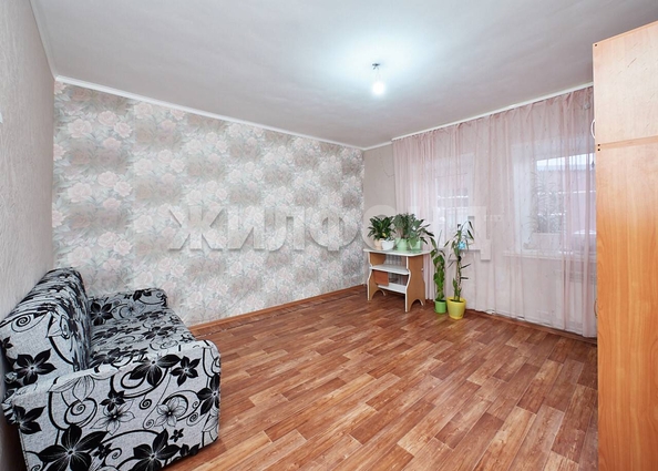 
   Продам дом, 45.1 м², Новосибирск

. Фото 2.
