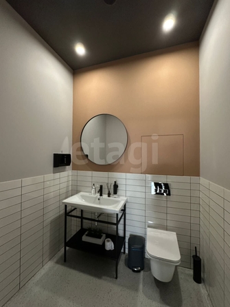 
   Продам помещение, 431 м², Фабричная ул, 65

. Фото 5.