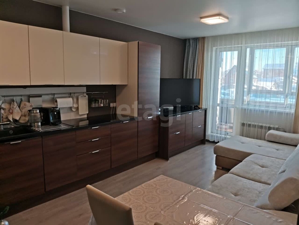 
   Продам 1-комнатную, 49.7 м², Лескова ул, 27

. Фото 1.